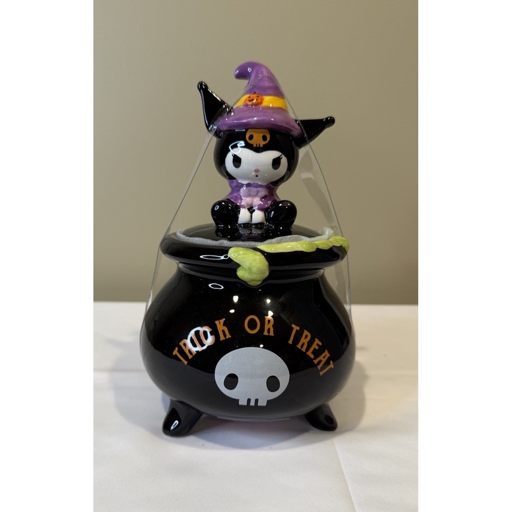 Hello Kitty Kuromi‎ Halloween Pot Ornament (NEW)